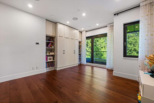 558 Glenross Road, West Vancouver, BC - Indoor Photo Showing Other Room