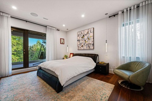 558 Glenross Road, West Vancouver, BC - Indoor Photo Showing Bedroom