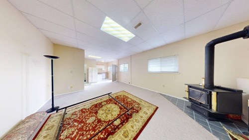 197 Warrick Street, Coquitlam, BC - Indoor Photo Showing Other Room