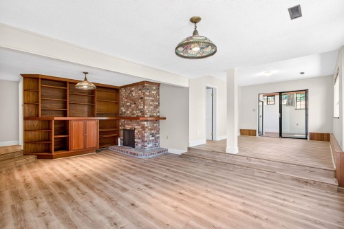 5600 Grousewoods Place, North Vancouver, BC - Indoor With Fireplace