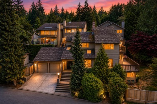 5600 Grousewoods Place, North Vancouver, BC - Outdoor