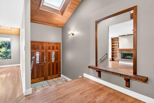 5600 Grousewoods Place, North Vancouver, BC - Indoor Photo Showing Other Room