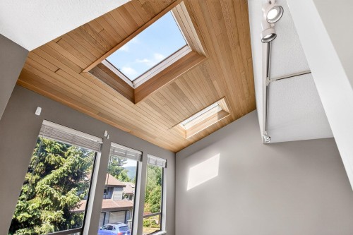 5600 Grousewoods Place, North Vancouver, BC - Indoor Photo Showing Other Room