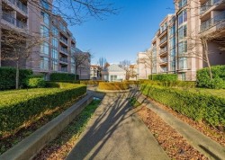 203-2468 Broadway E Vancouver, BC V5M 4V1
