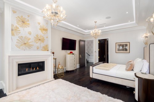 8483 Wiltshire Street, Vancouver, BC - Indoor Photo Showing Bedroom With Fireplace