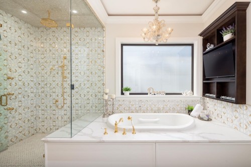 8483 Wiltshire Street, Vancouver, BC - Indoor Photo Showing Bathroom