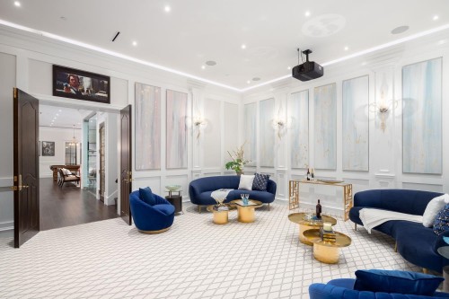 8483 Wiltshire Street, Vancouver, BC - Indoor Photo Showing Other Room