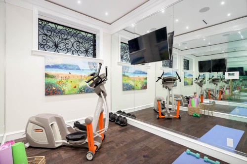 8483 Wiltshire Street, Vancouver, BC - Indoor Photo Showing Other Room