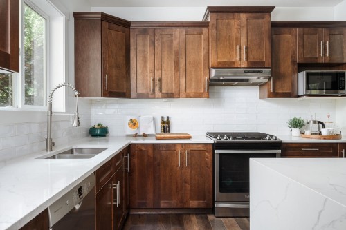 13478 229 Loop, Maple Ridge, BC - Indoor Photo Showing Kitchen With Double Sink With Upgraded Kitchen