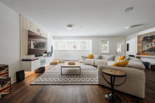13478 229 Loop, Maple Ridge, BC - Indoor Photo Showing Living Room