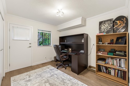 212 Balmoral Road W, North Vancouver, BC - Indoor Photo Showing Office