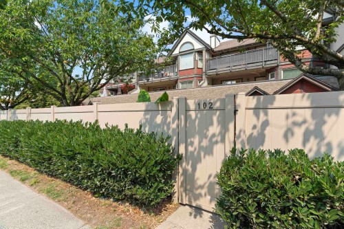 A102-4811 53 Street, Delta, BC - Outdoor