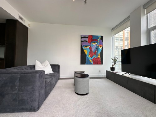1202-1455 Howe, Vancouver, BC - Indoor