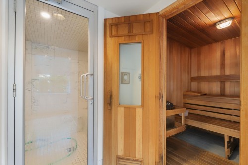 1202-1455 Howe, Vancouver, BC - Indoor Photo Showing Bathroom