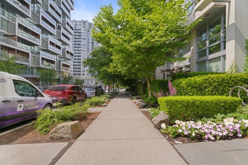 1202-1455 Howe, Vancouver, BC - Outdoor With Balcony