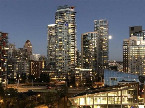 1202-1455 Howe, Vancouver, BC - Outdoor