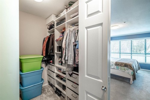 P02-223 Mountain Highway, North Vancouver, BC - Indoor With Storage