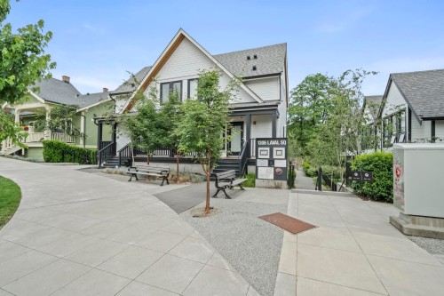 213-1306 Laval Square, Coquitlam, BC - Outdoor
