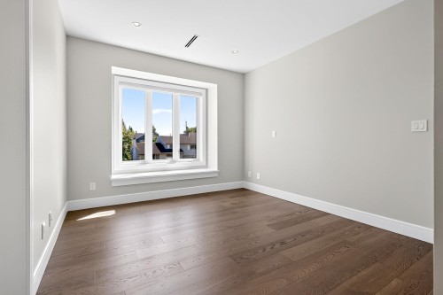 3291 Ullsmore Avenue, Richmond, BC - Indoor Photo Showing Other Room