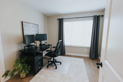 164 Sycamore Drive, Port Moody, BC - Indoor Photo Showing Office