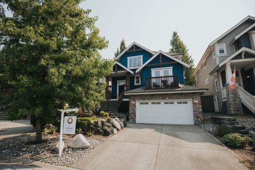 164 Sycamore Drive, Port Moody, BC - Outdoor With Facade