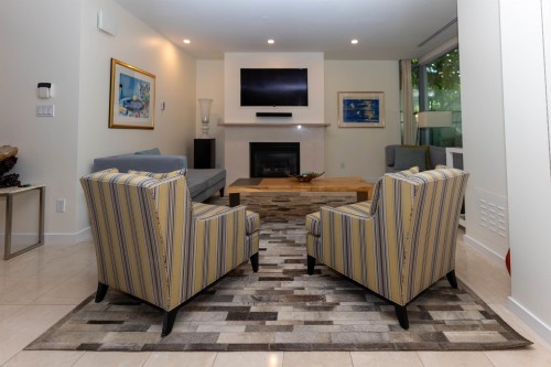 1163 Cordova Street W, Vancouver, BC - Indoor With Fireplace