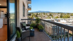 1607-145 St. Georges Avenue  North Vancouver, BC V7L 3G8