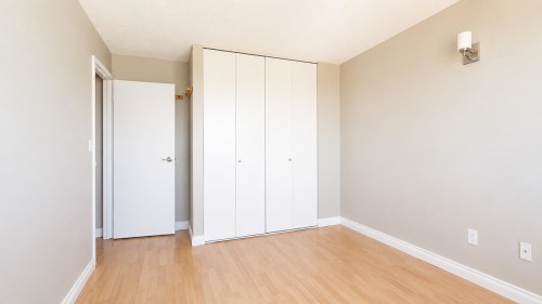1607-145 St. Georges Avenue, North Vancouver, BC - Indoor Photo Showing Other Room