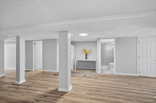 7561 Angus Drive, Vancouver, BC - Indoor Photo Showing Other Room