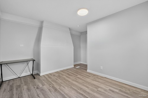 7561 Angus Drive, Vancouver, BC - Indoor Photo Showing Other Room