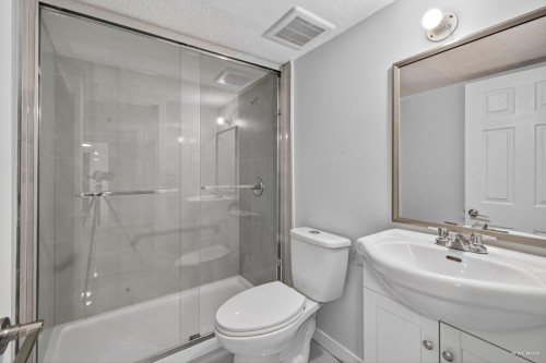 7561 Angus Drive, Vancouver, BC - Indoor Photo Showing Bathroom