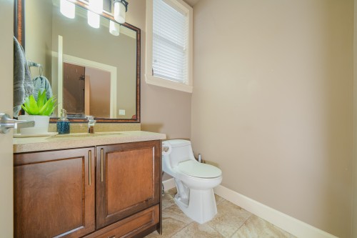 1353 Hames Crescent, Coquitlam, BC - Indoor Photo Showing Bathroom
