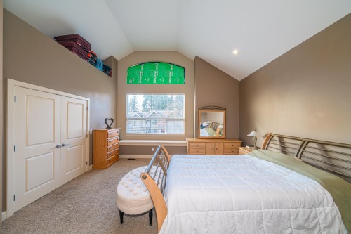 1353 Hames Crescent, Coquitlam, BC - Indoor Photo Showing Bedroom