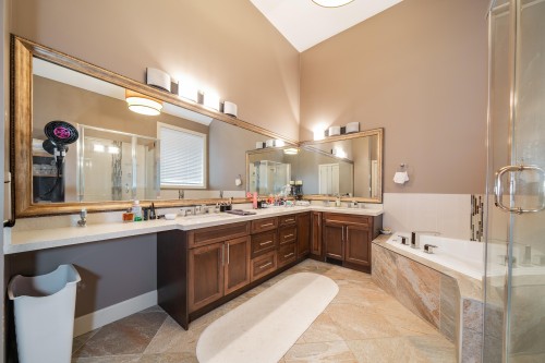 1353 Hames Crescent, Coquitlam, BC - Indoor Photo Showing Bathroom