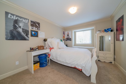 1353 Hames Crescent, Coquitlam, BC - Indoor Photo Showing Bedroom