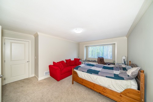 1353 Hames Crescent, Coquitlam, BC - Indoor Photo Showing Bedroom