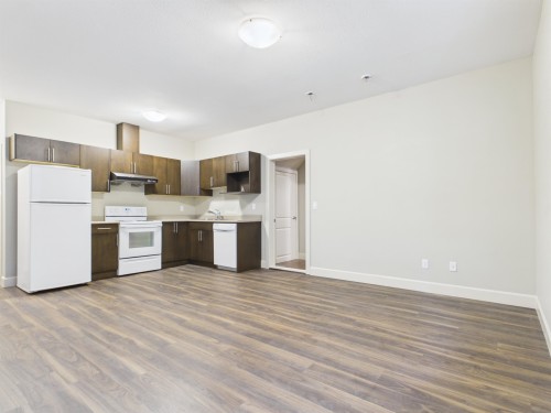 1353 Hames Crescent, Coquitlam, BC - Indoor Photo Showing Kitchen