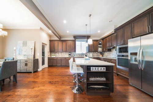 1353 Hames Crescent, Coquitlam, BC - Indoor Photo Showing Kitchen With Upgraded Kitchen