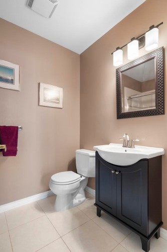 340-3098 Guildford Way, Coquitlam, BC - Indoor Photo Showing Bathroom