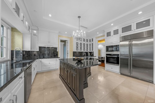 6011 Adera Street, Vancouver, BC - Indoor Photo Showing Kitchen With Upgraded Kitchen