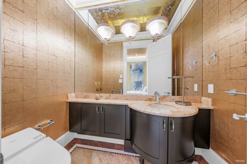 6011 Adera Street, Vancouver, BC - Indoor Photo Showing Bathroom