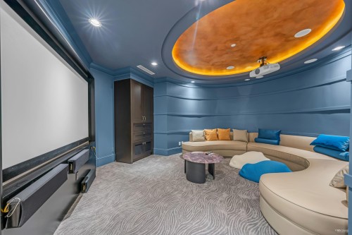 6011 Adera Street, Vancouver, BC - Indoor