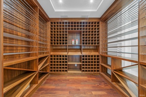 6011 Adera Street, Vancouver, BC - Indoor