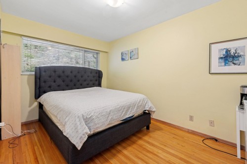 556 Ballantree Road, West Vancouver, BC - Indoor Photo Showing Bedroom