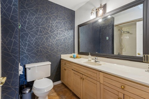 556 Ballantree Road, West Vancouver, BC - Indoor Photo Showing Bathroom