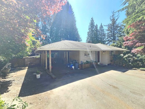435 E Osborne Road, North Vancouver, BC - Outdoor