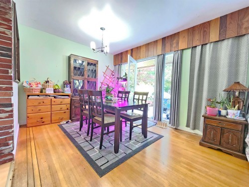 435 E Osborne Road, North Vancouver, BC - Indoor