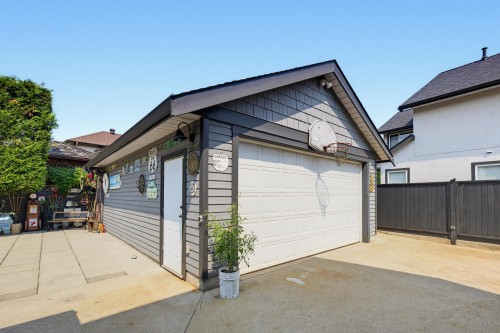 22765 126B Avenue, Maple Ridge, BC - Outdoor With Exterior
