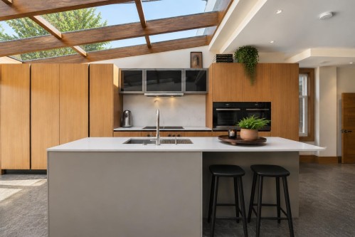 647 Prior Street, Vancouver, BC - Indoor Photo Showing Kitchen