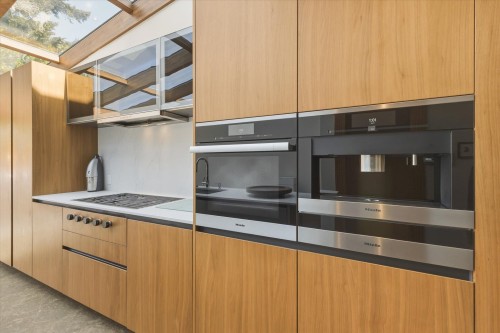 647 Prior Street, Vancouver, BC - Indoor Photo Showing Kitchen